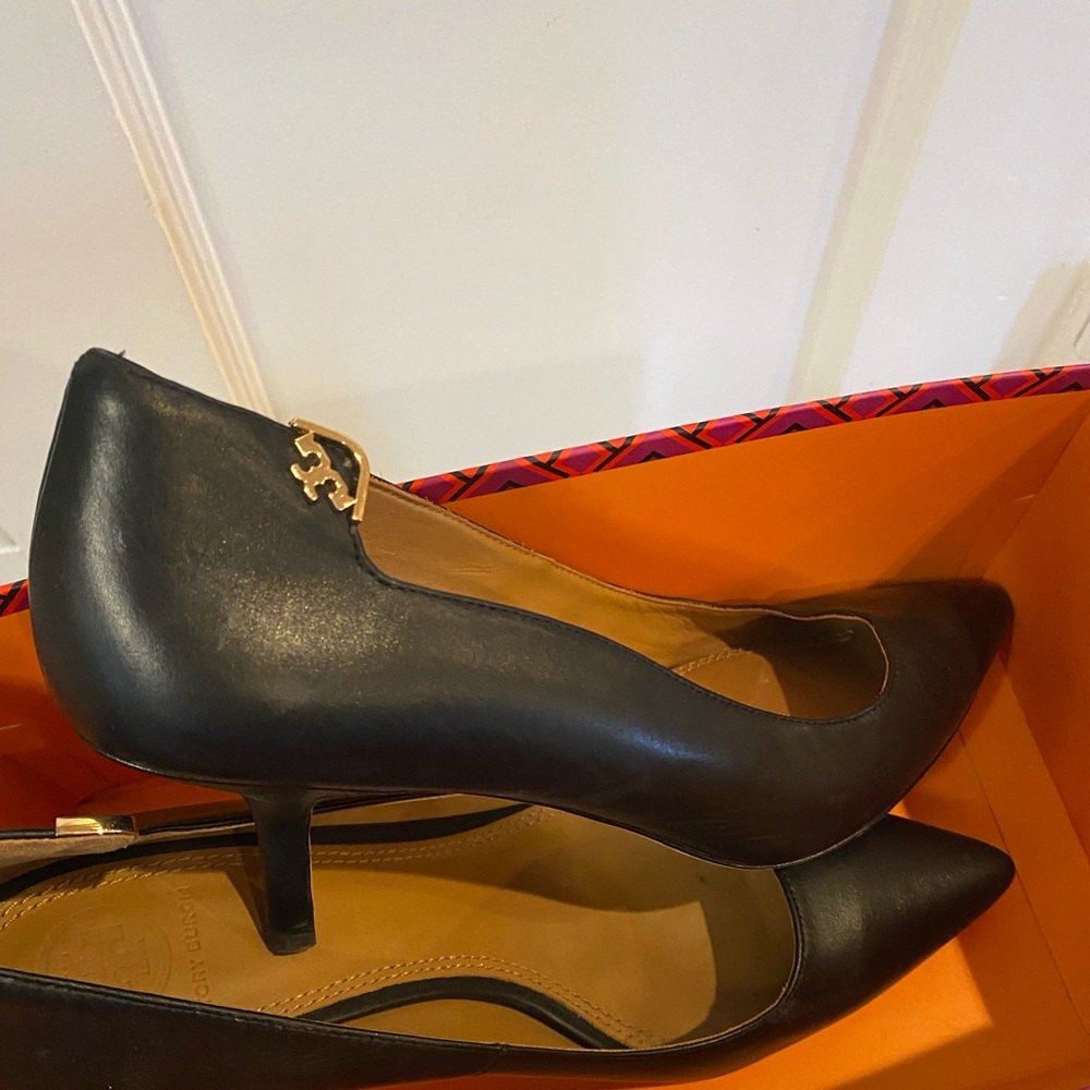 Like new Tory Burch Elizabeth pump